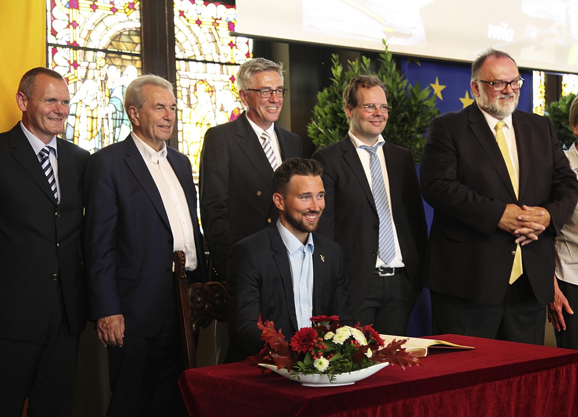 Großer Empfang für Felix Wimberger / rudern.de