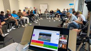 BFD-Einführungsseminar 2021: Teamerinnen stellen bei einem Quiz das DRJ-Juniorteam vor