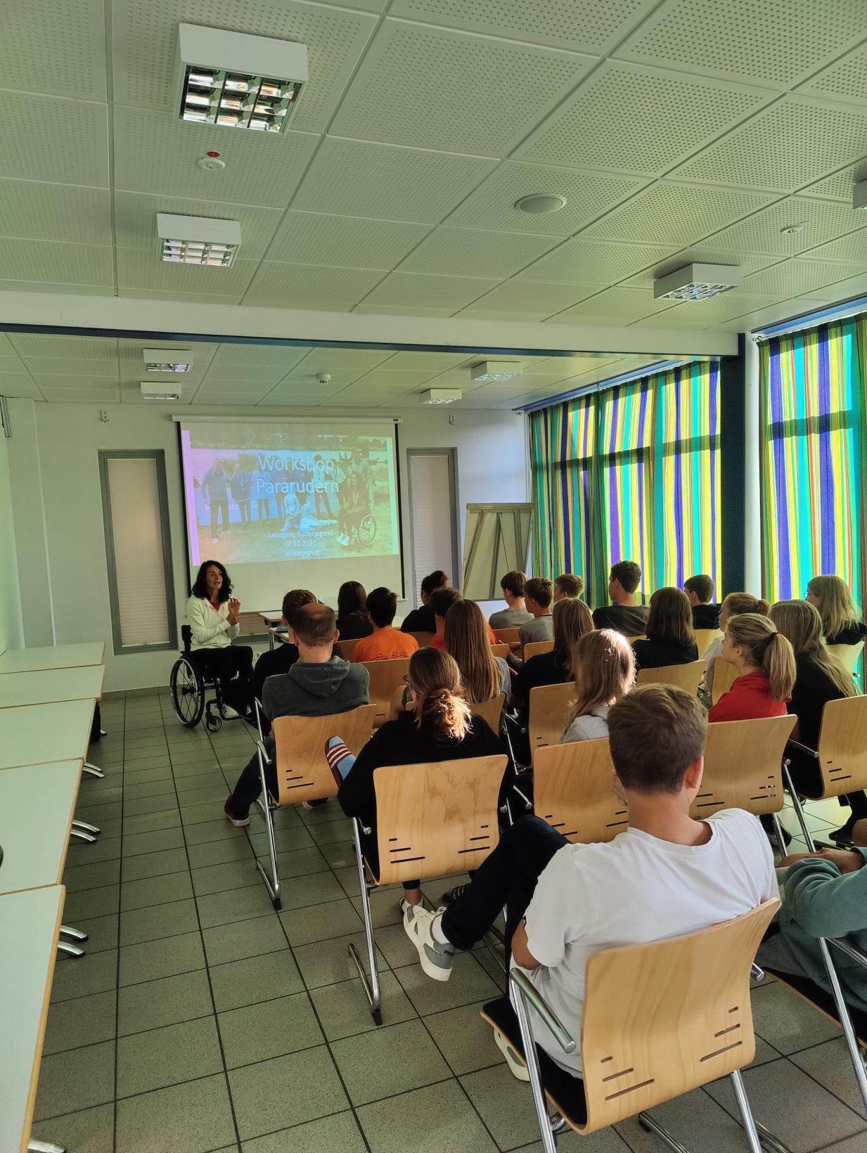 Lehrgänge zur sportlichen Jugendbildung in Hannover und München | rudern.de